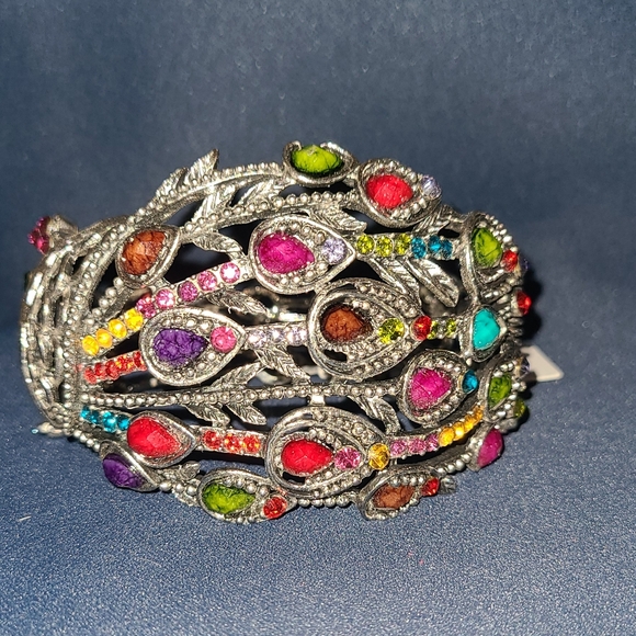 AJ Peacock Gemstone Hinge Cuff Bracelet NWT - Picture 3 of 9